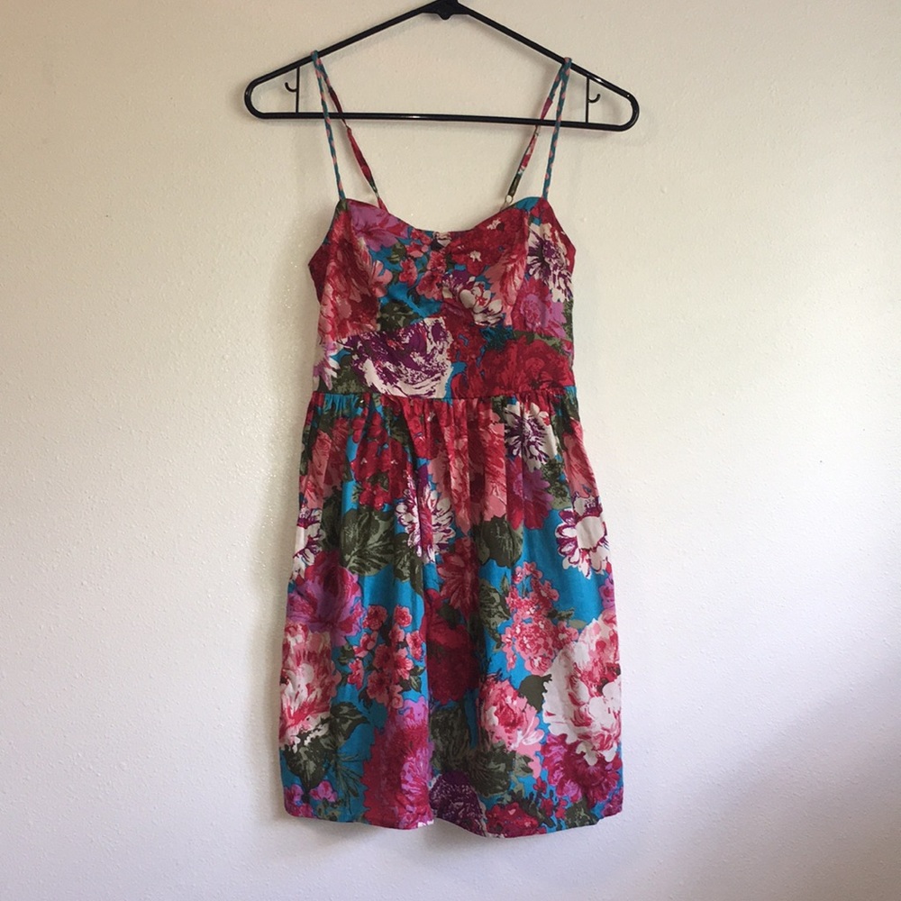 Floral Sundress with POCKETS!